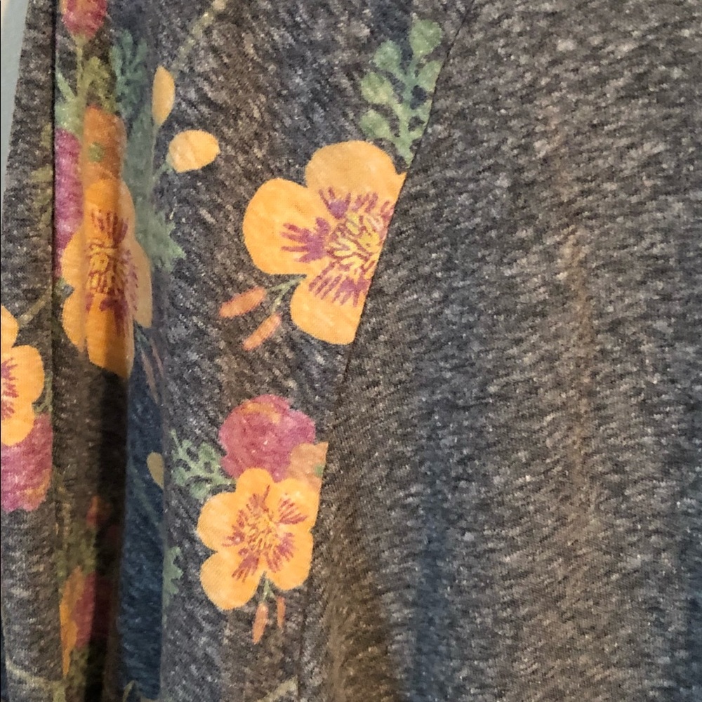 Lularoe Floral Randy - Picture 4 of 4